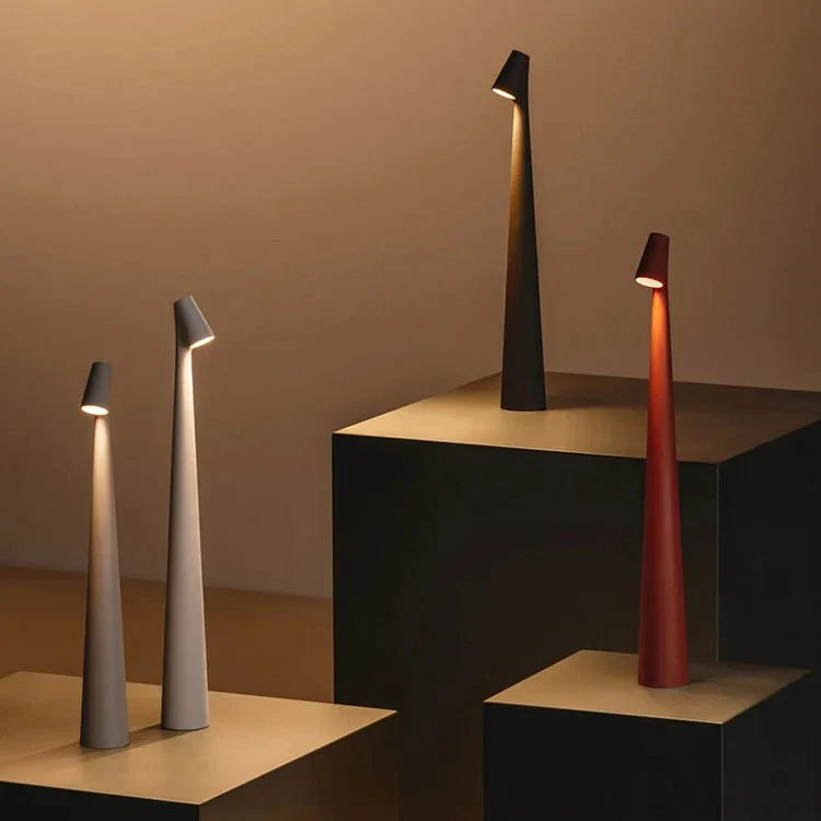 Minimalistische Strahlerlampe