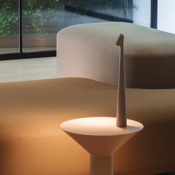 Minimalistische Strahlerlampe
