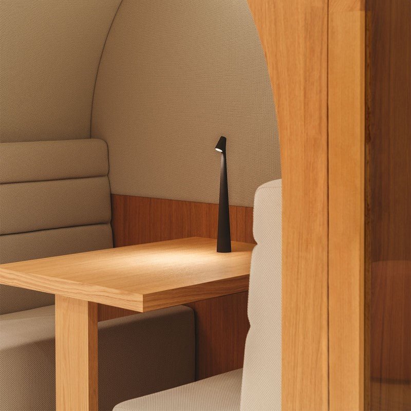 Minimalistische Strahlerlampe