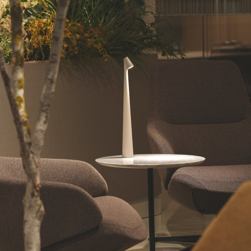 Minimalistische Strahlerlampe