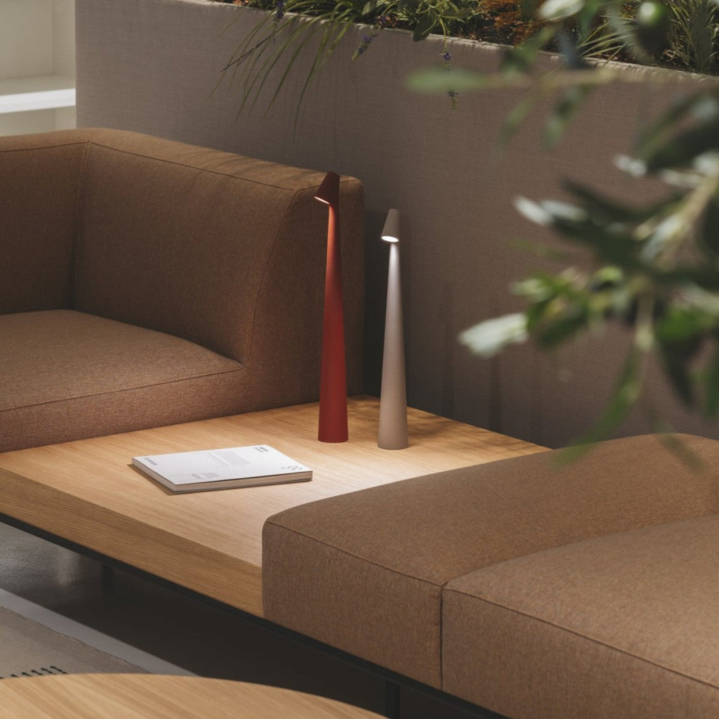 Minimalistische Strahlerlampe