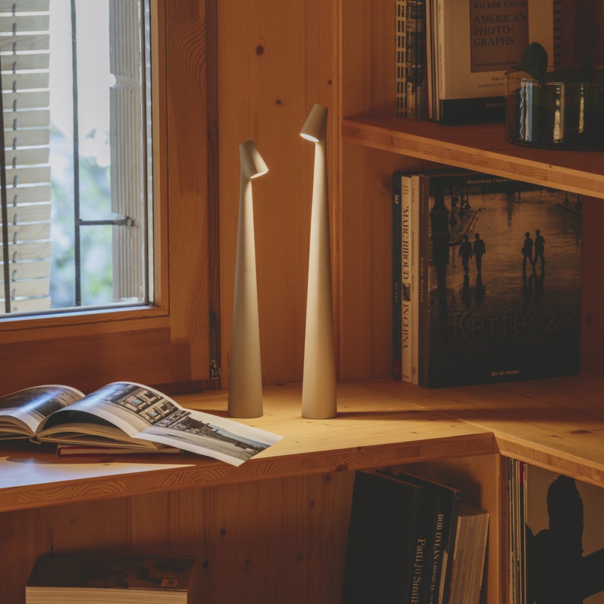 Minimalistische Strahlerlampe