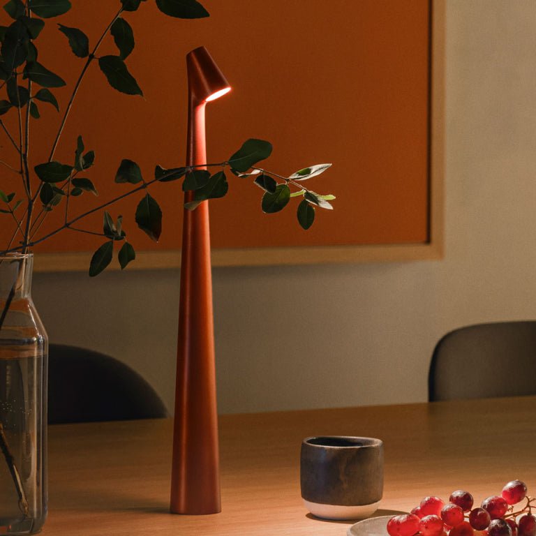 Minimalistische Strahlerlampe