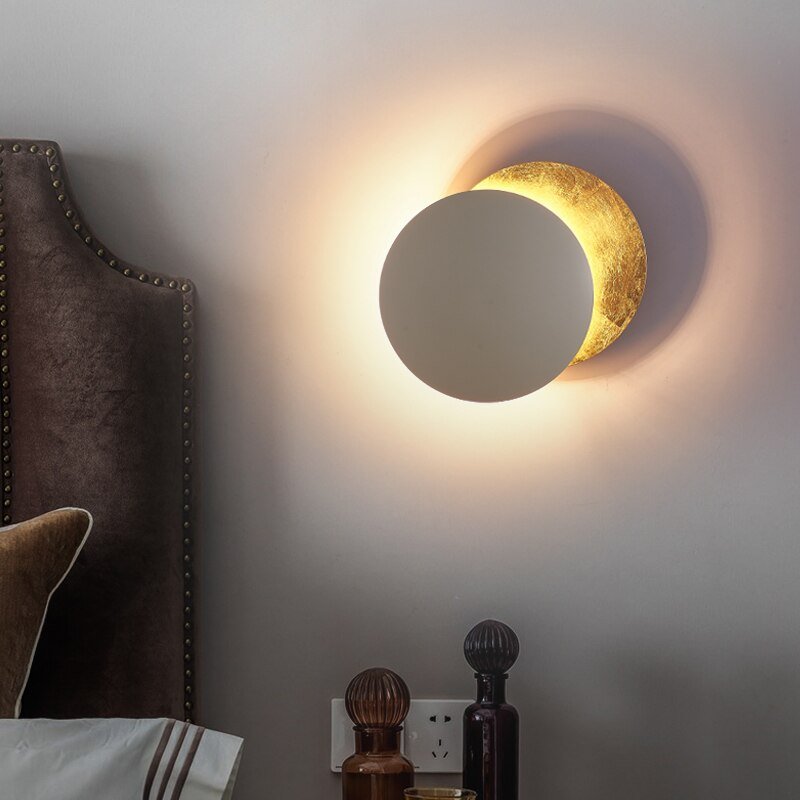 Eclipse | Wandleuchte mit Sonnenfinsternis-Motiv