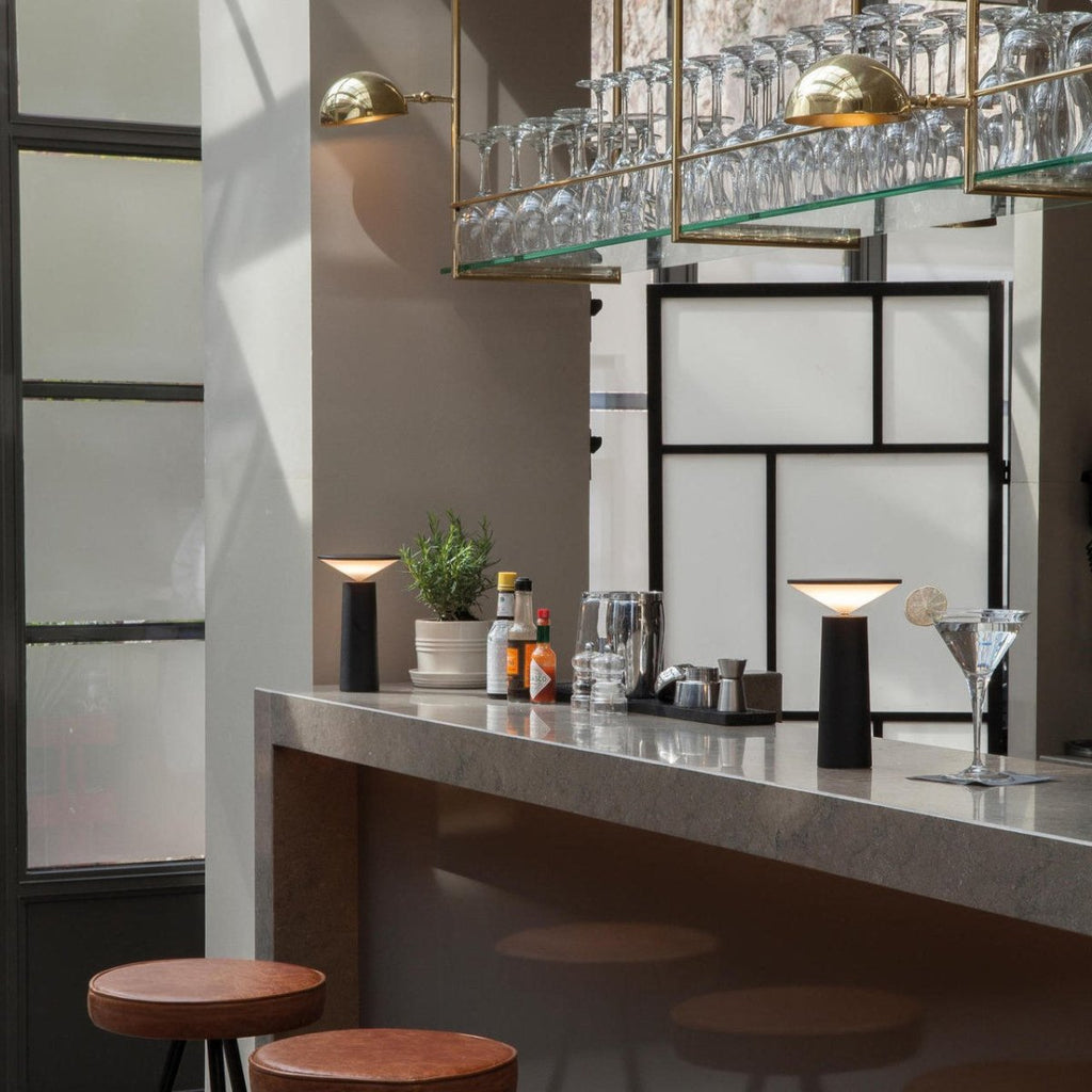 Aurora Tischlampe – dimmbar & modern