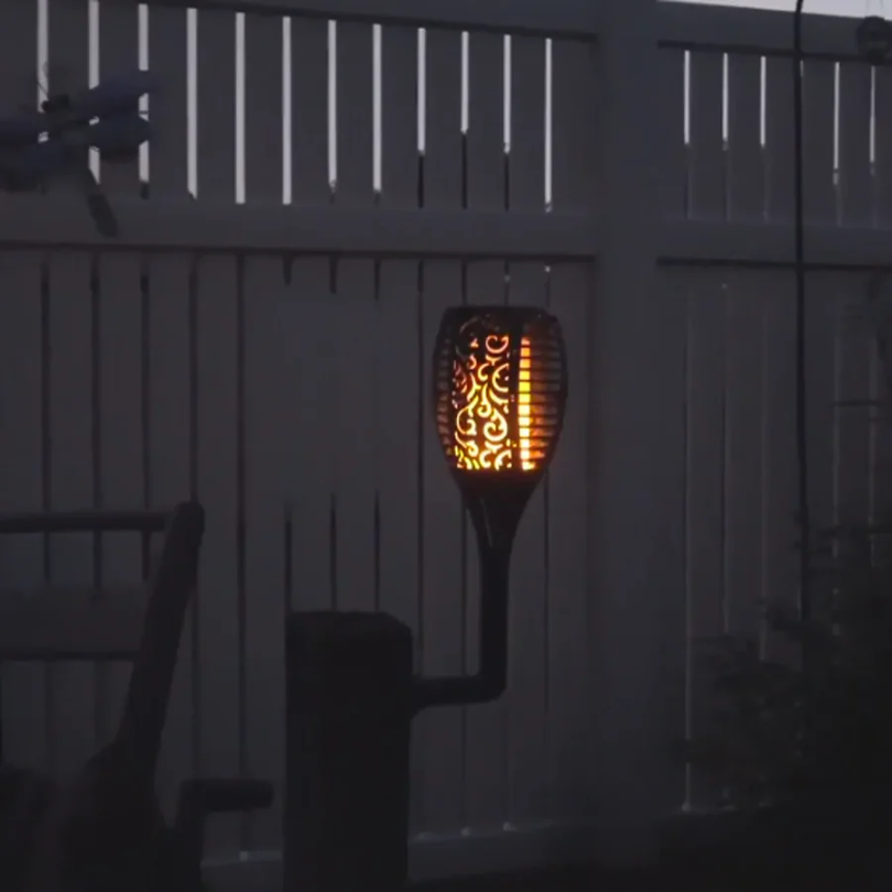 Flamira | LED-Flammenleuchte mit Solar