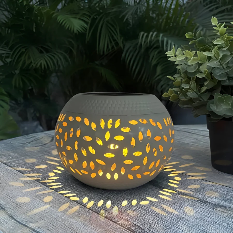 Lumopatter | Gepunktete Solar-Tischlampe