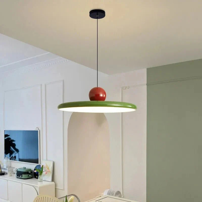 Dot | Eisenlampe im Bauhaus-Stil